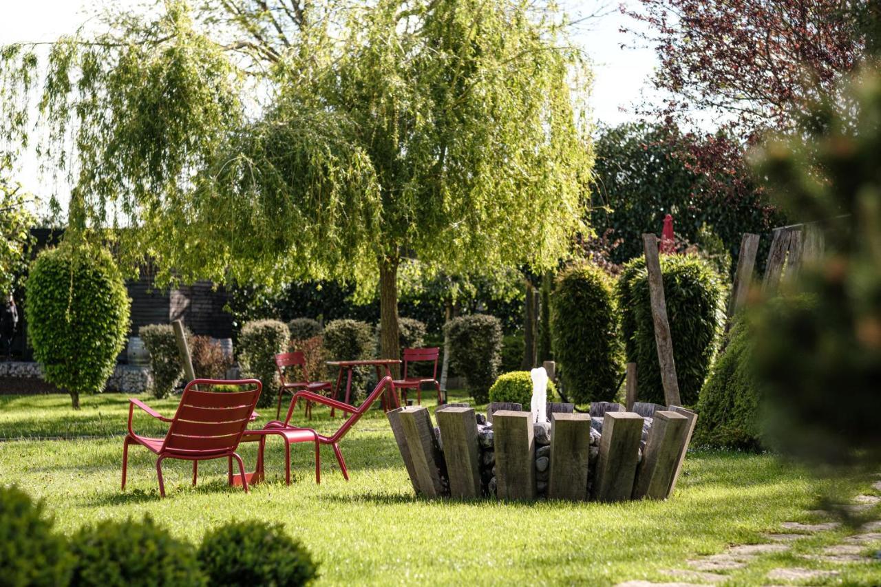 Le Domaine Des Pres Verts Suites & Chambres Avec Jacuzzi Privatif Jouey Luaran gambar