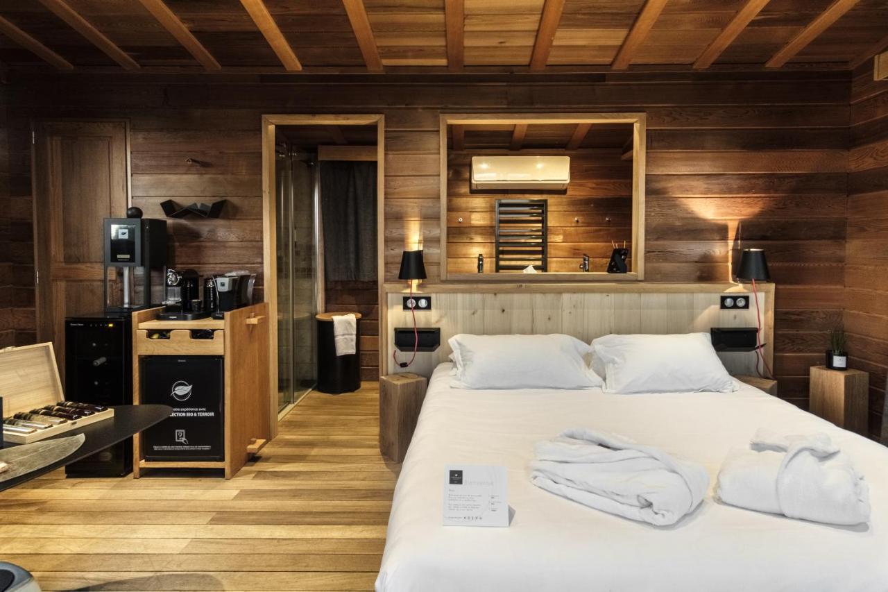 Le Domaine Des Pres Verts Suites & Chambres Avec Jacuzzi Privatif Jouey Luaran gambar